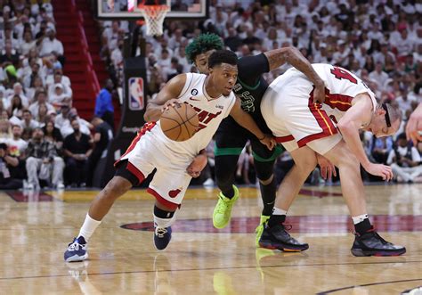 Heat vs. Celtics Game 4 odds, expert picks: Miami goes for a .